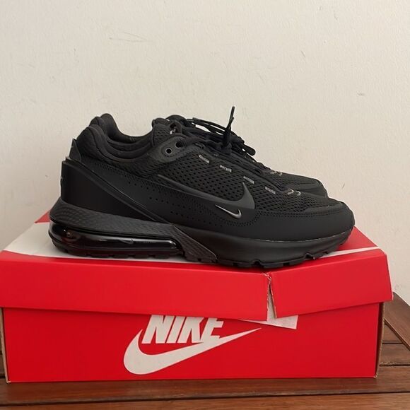 Nike Air Max Pulse Black US Women 9.5/UK 7/EU 41(FD6409-003)Box Slightly Crushed - Picture 8 of 14